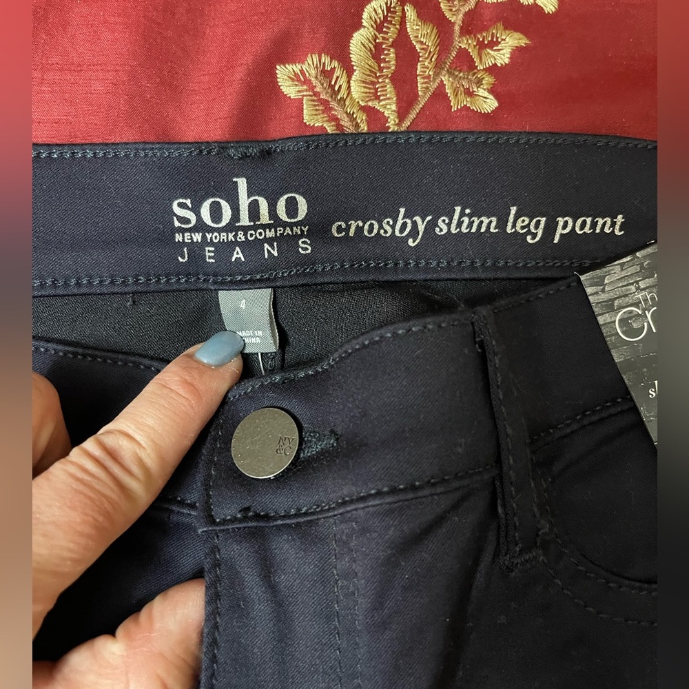 Soho Crosby Slim Leg Jeans in Navy